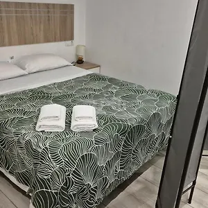 Apartamento Velarde Center 3, Málaga